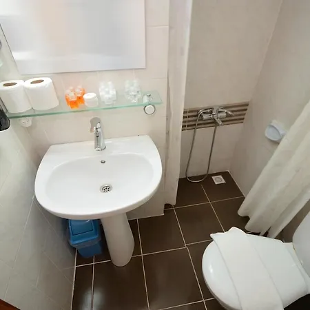 Kerman Отель 3*