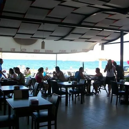 Отель Kerman 3*