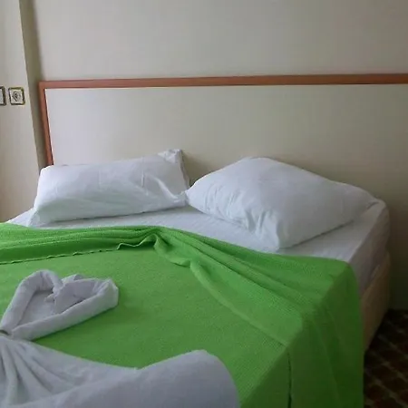 Отель Kerman Кешме