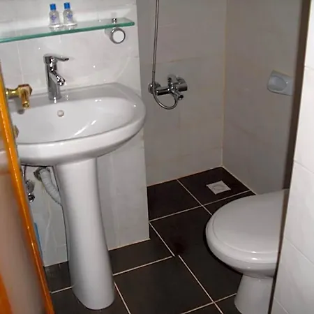 Kerman Hotel 3*