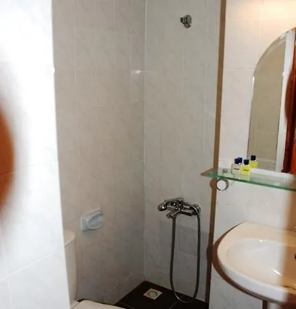 Kerman Отель 3*