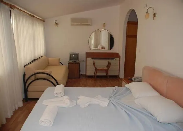 克尔曼酒店 3* Çeşme